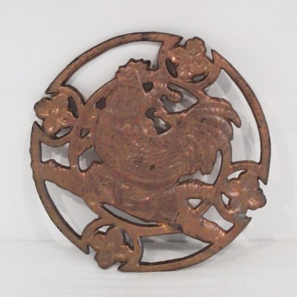 Vintage Cast Iron Rooster with Flower Accents Trivet/Pot Holder - Picture 2 of 5
